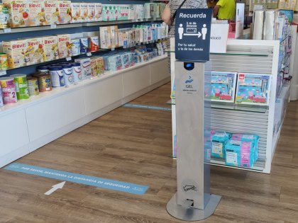 Lavamanos autónomo instalado en cliente